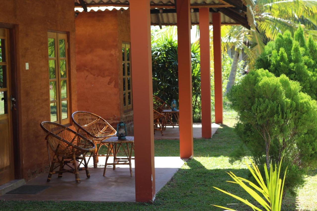 Hotel Wild Breeze Tissamaharama Exterior foto